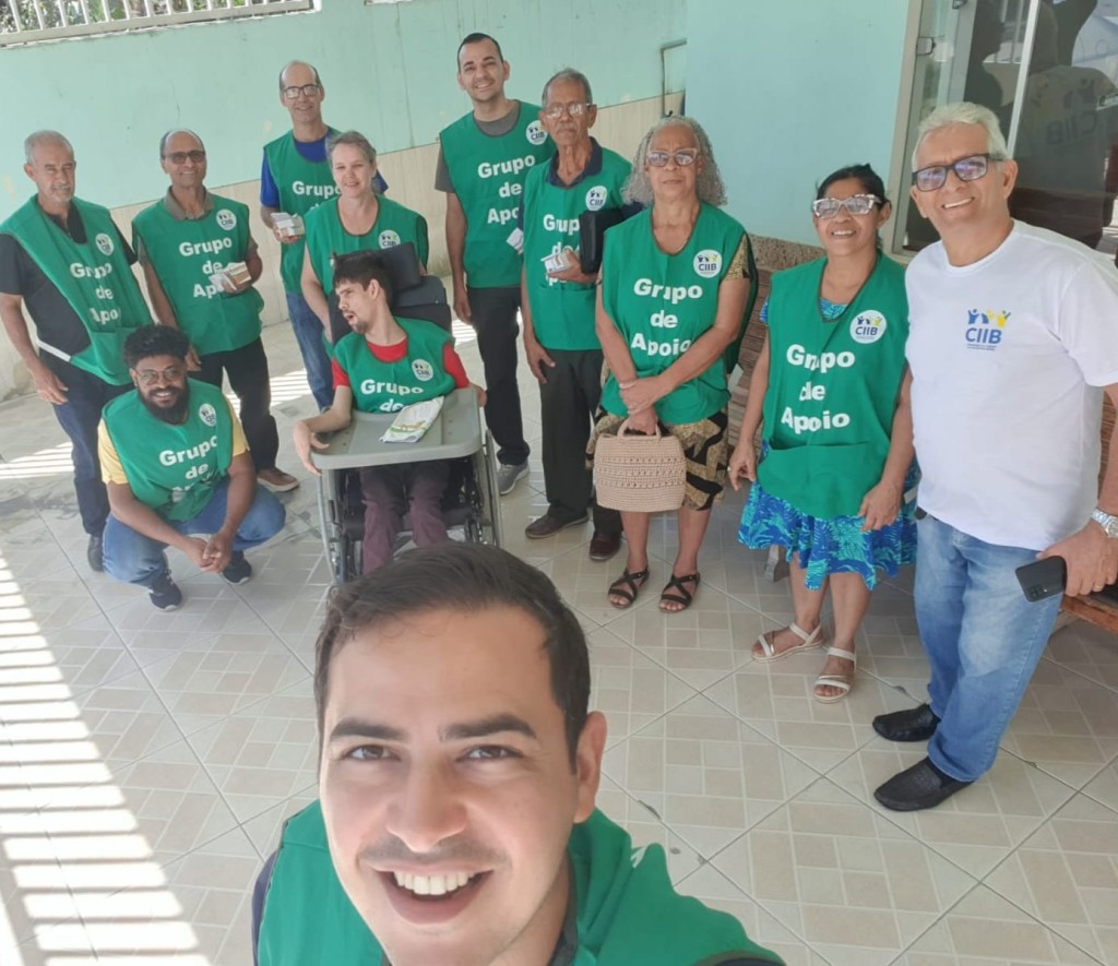 Ação Evangelística com apoio do Núcleo CIIB Grande Vitória-ES em Nova Carapina Serra ES.